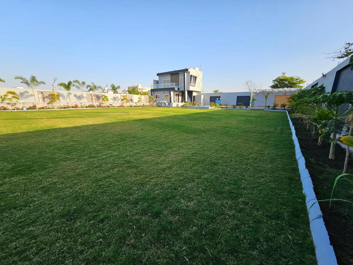 Shree Ambe Farmhouse Villa Ujjain Dış mekan fotoğraf
