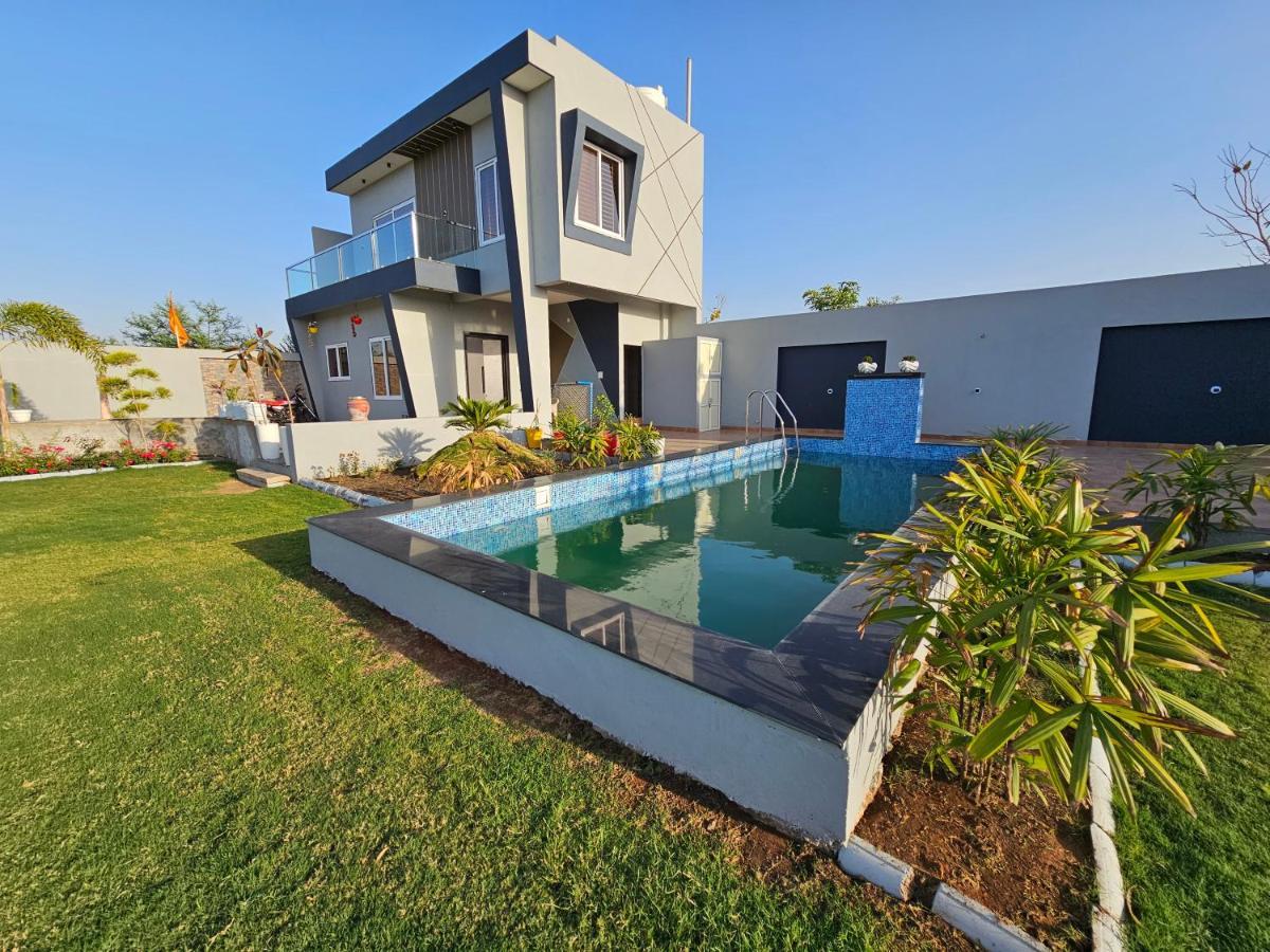 Shree Ambe Farmhouse Villa Ujjain Dış mekan fotoğraf